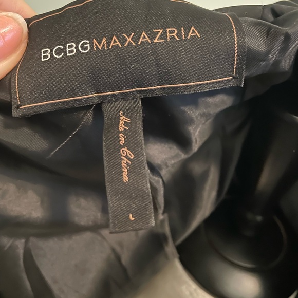 BCBGMaxAzria Black Puffer Jacket with Belt - Picture 5 of 5